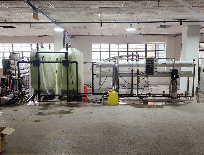 ϲ�R��ϲ�R����(gu��)�����ӆُ(g��u)168���������B͸��ˮ�O(sh��)������{(di��o)ԇ����